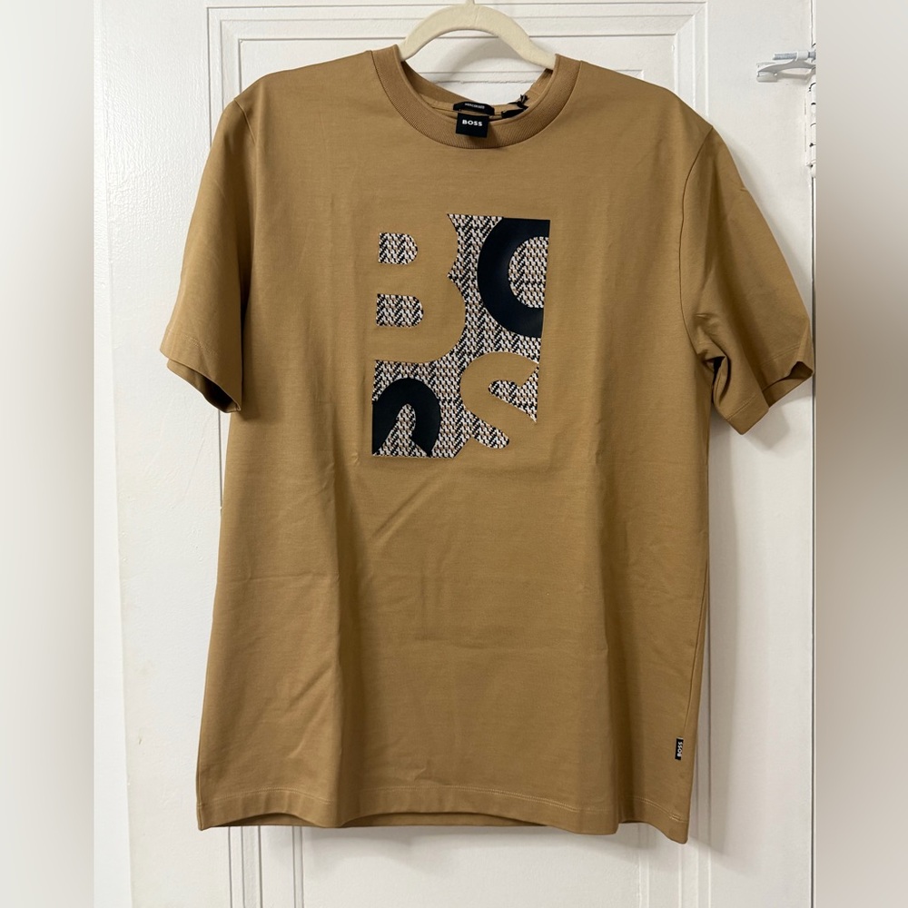BOSS Tan Graphic Men's T-Shirt New large